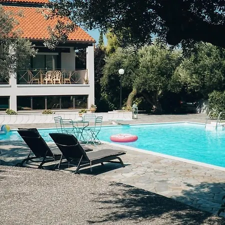 Villa Deluxe